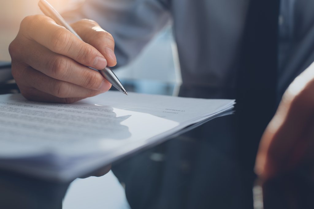 signing contract